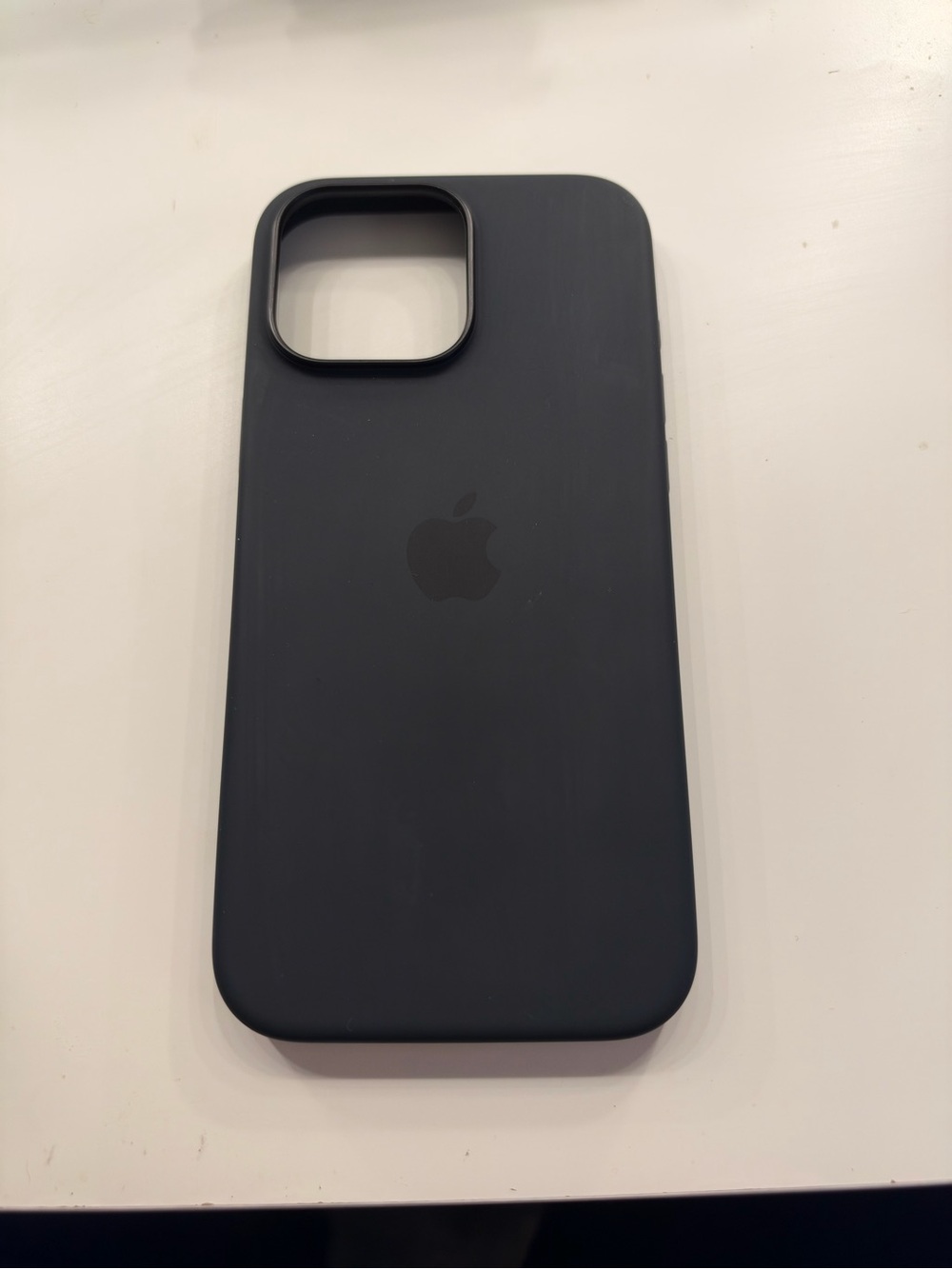 Apple iPhone 16 Pro Max Silicone Case with MagSafe